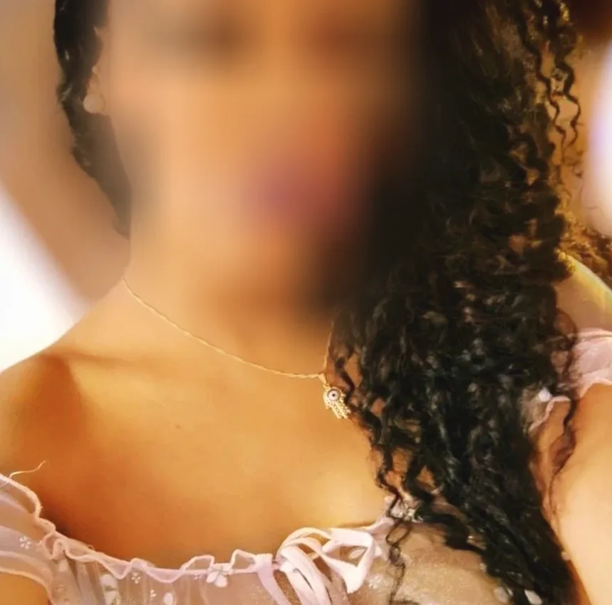 Josephine, 35
