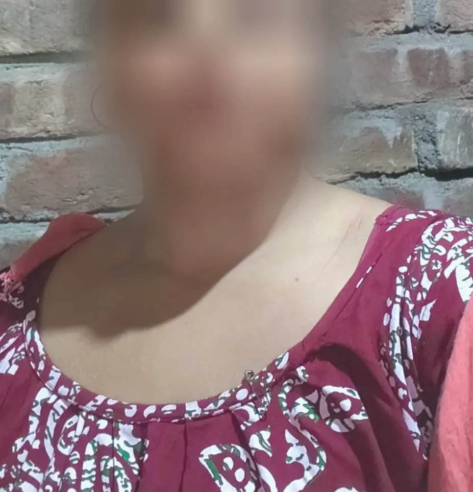Laura, 28