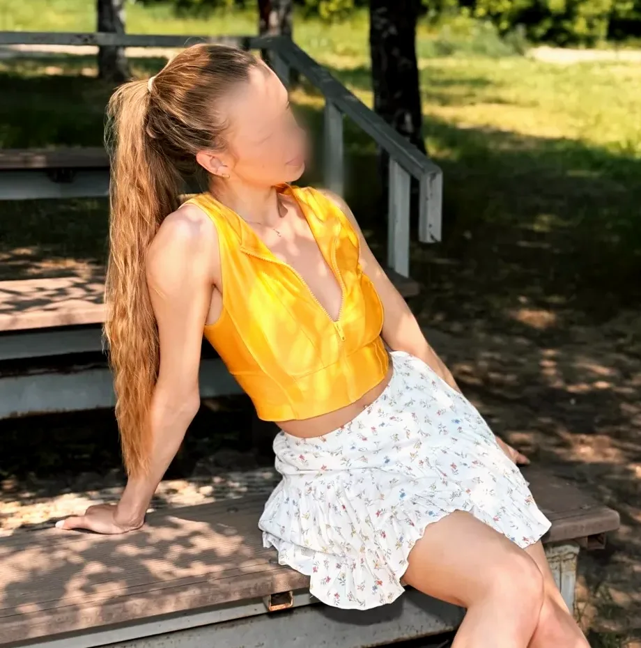 Lilly, 26